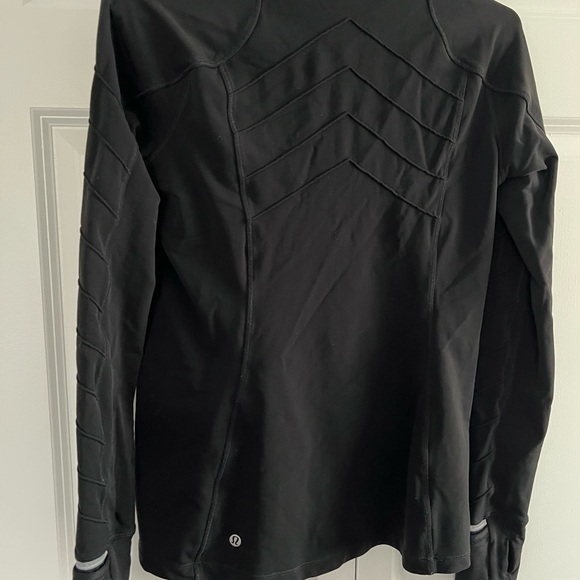 Lululemon Face The Frost 1/2 Zip Running Hoodie with textured arms sleeve & back - Picture 5 of 8